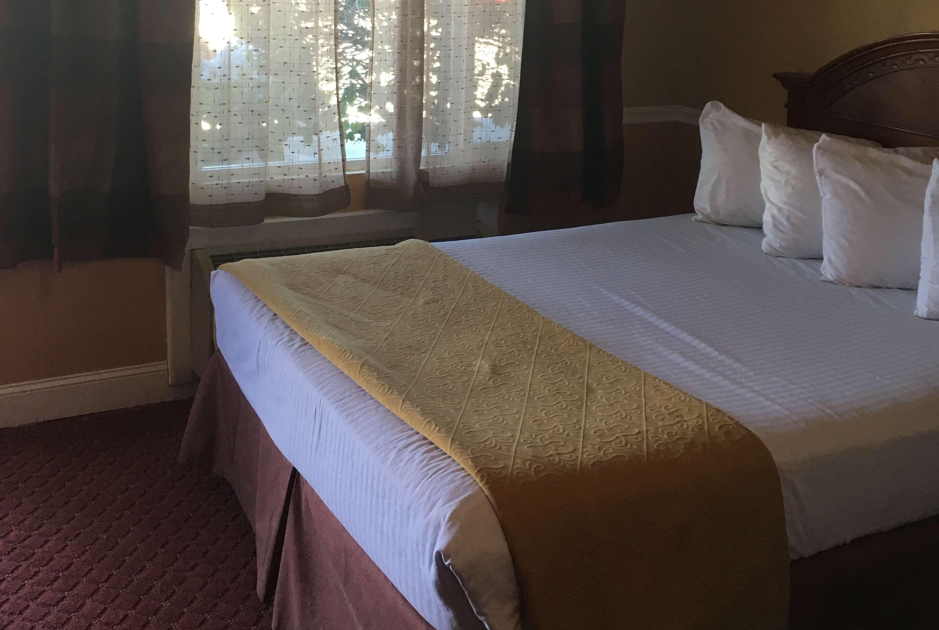ทราเวลลอดจ์ บาย วินด์แฮม ฮอว์ทอร์น Motel ฮอร์ธอร์น ภายนอก รูปภาพ